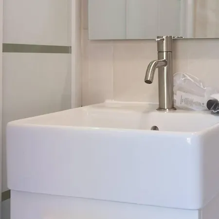 Lympia -cosy Studio, 200 M Plages De - Le Port Διαμέρισμα